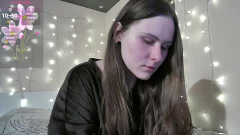 Snapshot of emma_just chatting on March 31, 7:36 pm emma_just online show from March 31, 7:36 pm