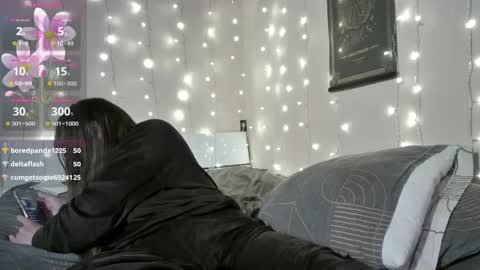 Snapshot of emma_just chatting on April 13, 8:14 pm emma_just online show from April 13, 8:14 pm