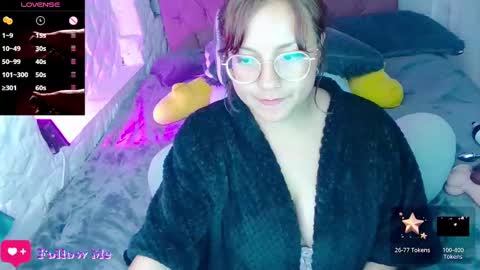 Emma online show from March 1, 9:18 am