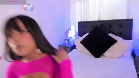 Im Emma online show from March 26, 7:08 pm