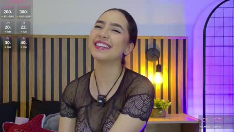 Snapshot of emma_morales_ chatting on February 17, 1:29 pm Emma morales online show from February 17, 1:29 pm