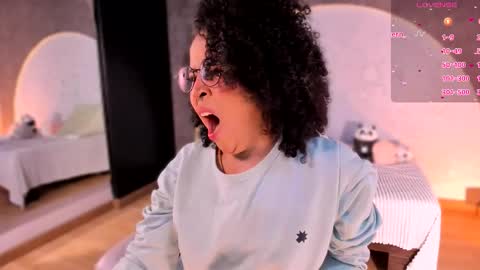     online show from December 16, 10:09 am