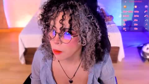     online show from February 6, 10:18 am