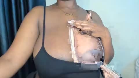 emma_remi online show from March 4, 8:27 pm