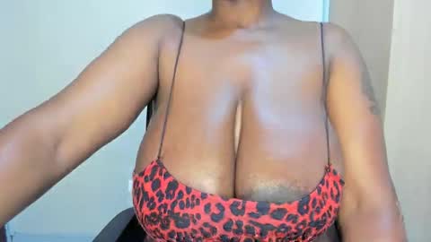 emma_remi online show from October 23, 5:33 pm