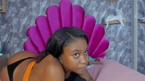 emma_santana_ online show from September 26, 12:03 am