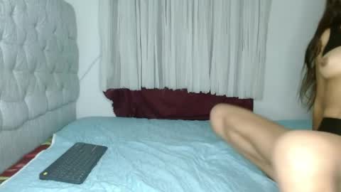 Snapshot of emma_walter22 chatting on June 8, 12:58 am emma online show from June 8, 12:58 am
