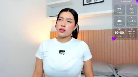   online show from November 15, 11:40 am