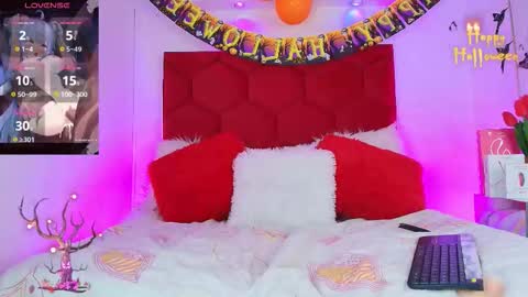 neko  online show from October 14, 3:02 pm