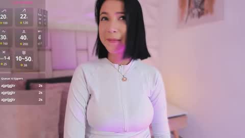 emma_woods__ online show from October 2, 7:43 pm