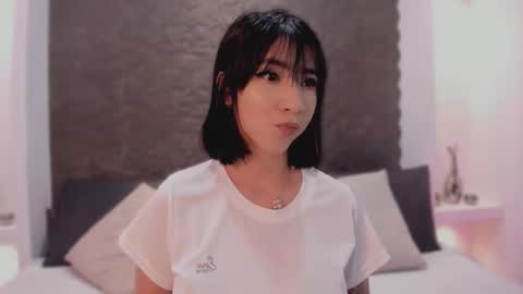 emma_woods__ online show from October 19, 12:28 pm