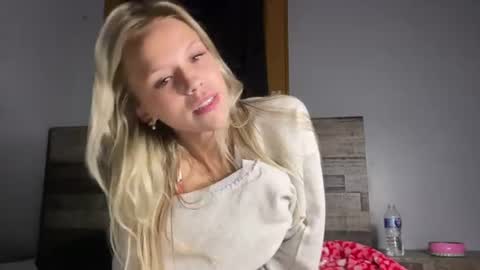 Emma Bennett online show from June 25, 2:11 am