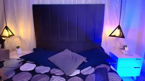 Snapshot of emmaajones_ chatting on February 21, 3:40 am EMMA online show from February 21, 3:40 am