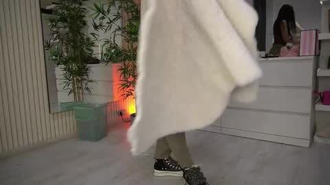 emmablanco online show from April 6, 5:08 am