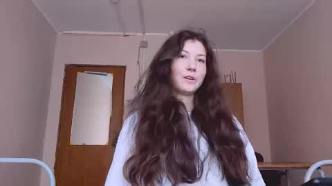 Emma online show from November 10, 11:20 am