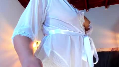 Emma Brant online show from December 23, 3:37 am