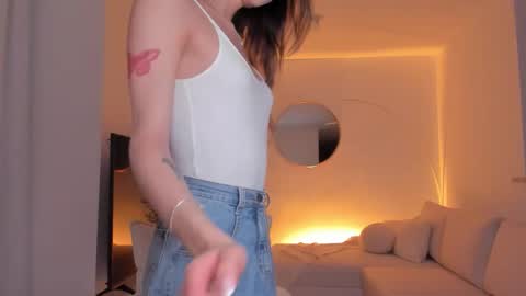 Emma voger online show from October 28, 4:05 am