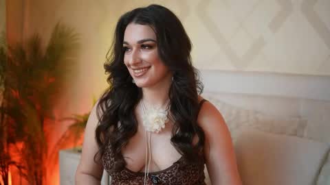  Emma  online show from April 7, 7:25 pm