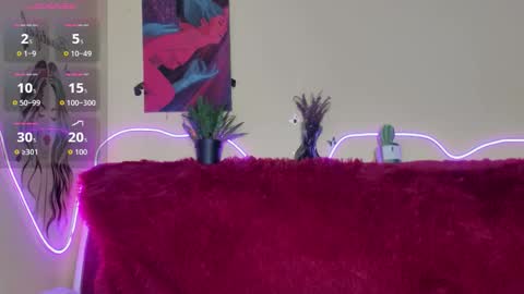 Emma online show from December 3, 3:32 pm