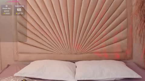           online show from November 25, 11:54 am