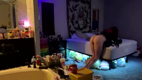 Snapshot of emmaeatsass chatting on October 19, 3:29 am emmaeatsass online show from October 19, 3:29 am