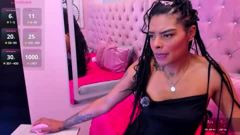 emmaebony_ online show from March 26, 11:38 am