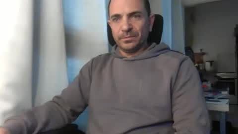 Ariel online show from March 6, 5:37 am