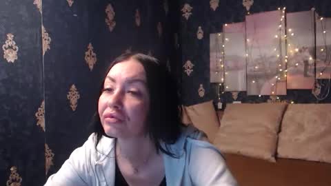 Snapshot of emmagoldx chatting on November 17, 7:58 am EmmaGoldX online show from November 17, 7:58 am