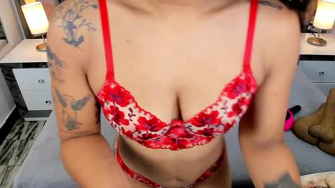 EMMA HILL online show from December 24, 6:17 pm