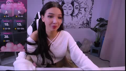 Emma online show from December 6, 9:21 am