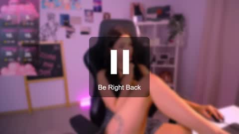 Emma online show from December 8, 9:57 am