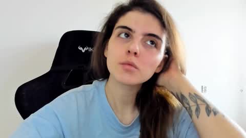 Emma online show from December 14, 10:20 am