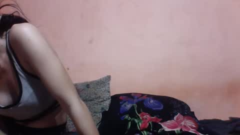 Emma online show from February 6, 6:44 pm