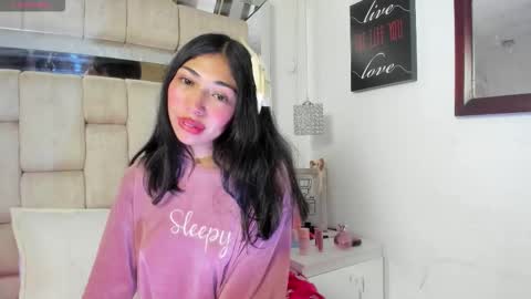 Emma online show from January 8, 8:55 pm