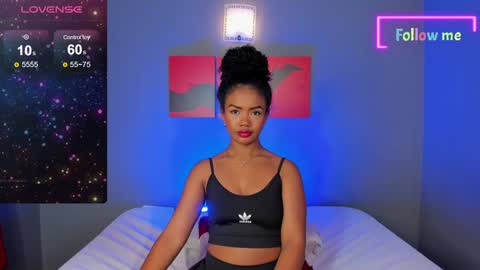 Emma online show from December 3, 5:23 pm