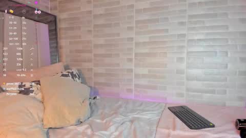 Emma online show from December 5, 2:31 am