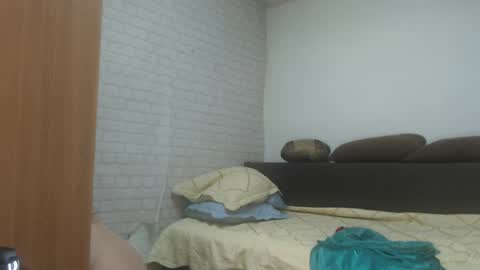 emmasquirt69 online show from April 28, 6:07 am