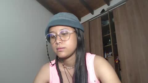 emmasweet95 online show from January 23, 1:41 am