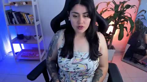 Snapshot of emmax_x chatting on March 2, 3:20 am EMMA online show from March 2, 3:20 am