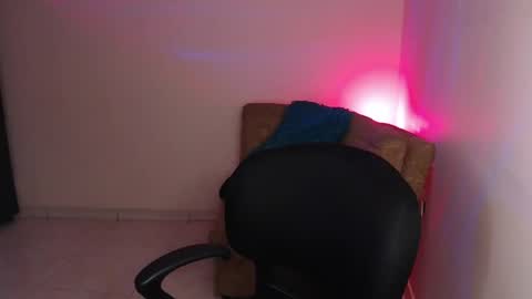 Emily  Independent model online show from April 15, 2:51 am