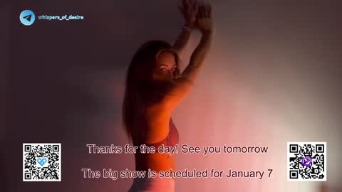 Snapshot of emmi_rosee chatting on January 4, 7:44 pm Miss Emmi online show from January 4, 7:44 pm