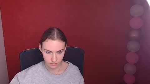 Emmi online show from February 21, 3:43 pm