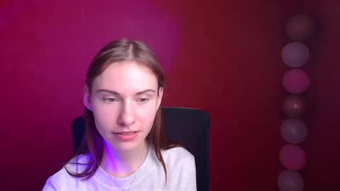 Emmi online show from March 5, 3:18 pm