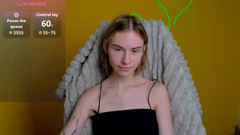 Emmi online show from December 16, 12:21 pm