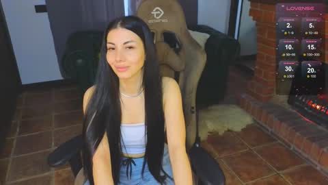 Mia online show from October 19, 6:03 am