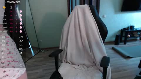 Emily online show from May 16, 4:17 pm