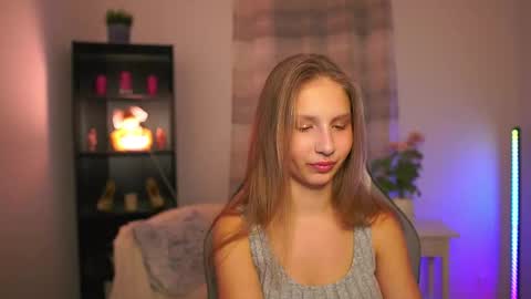 Emmie online show from January 16, 7:07 pm