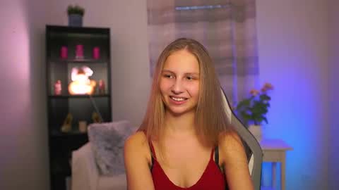 Emmie online show from February 6, 2:53 pm