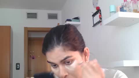 emmie online show from October 27, 8:51 am