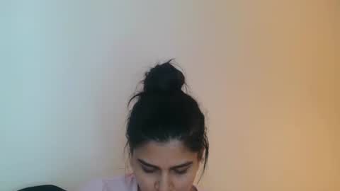 emmie online show from December 21, 4:36 pm